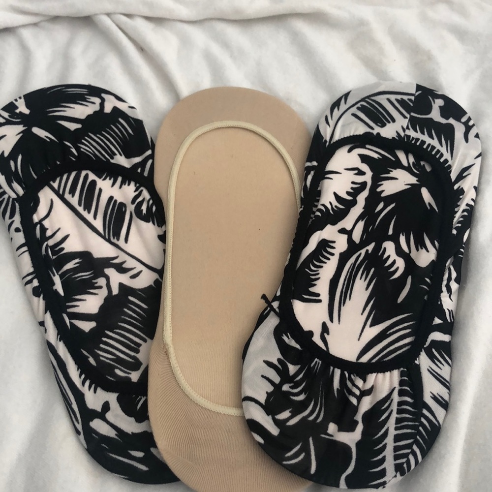 3 pairs no show hose liners